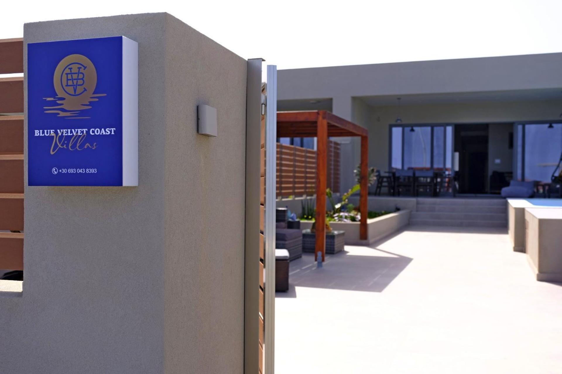 Villa Blue Velvet Coast Luxury